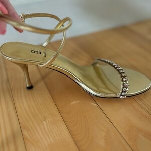 Gold diamond studded bakers 6.5 heels with crisscross ankle straps